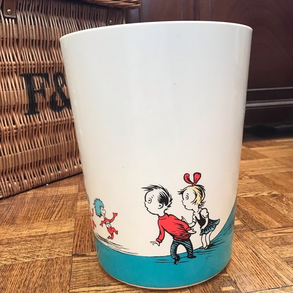 Cat in the Hat Wastebasket - Picture 11 of 13